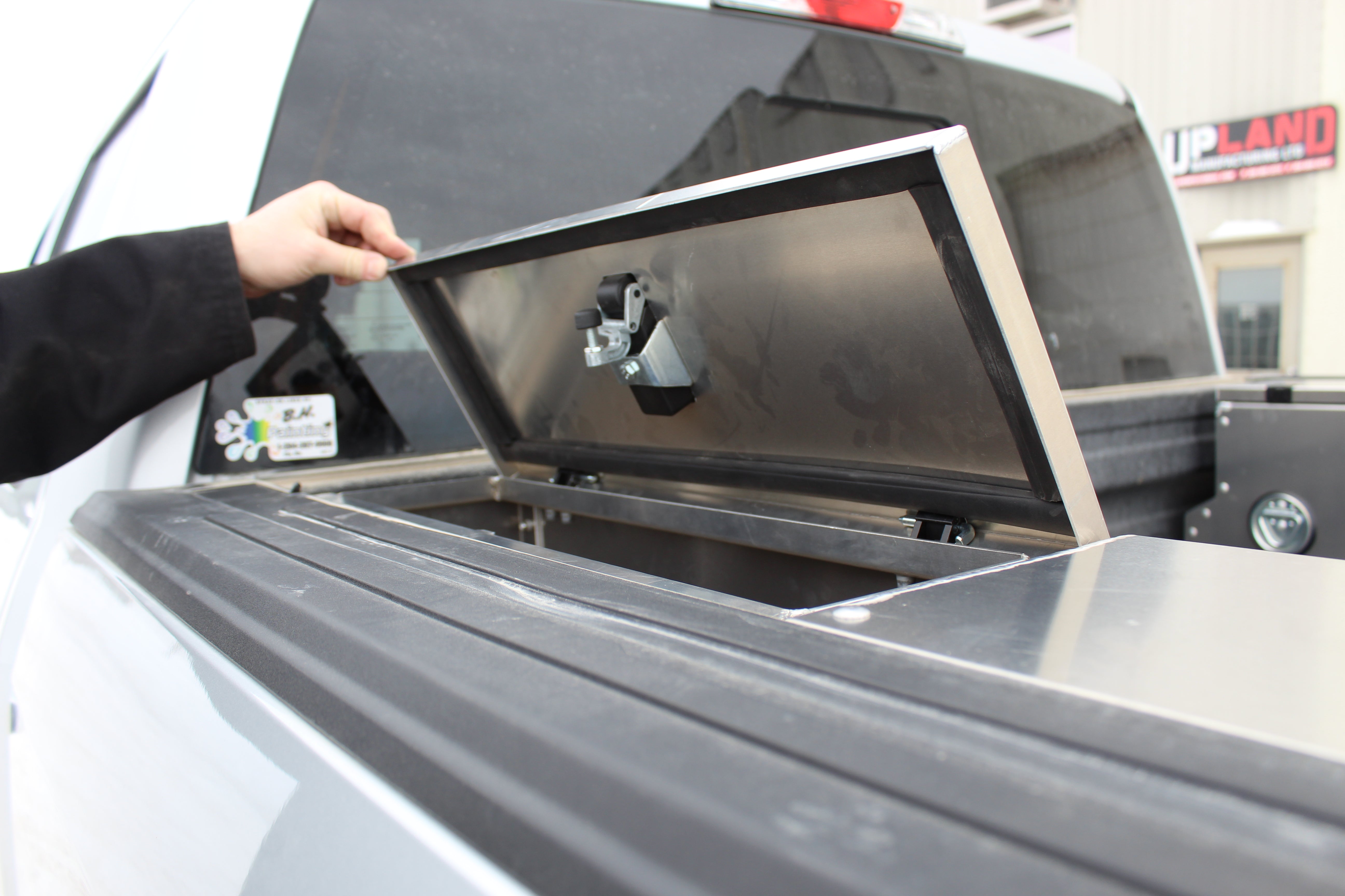 Complete Truck Bed Toolbox