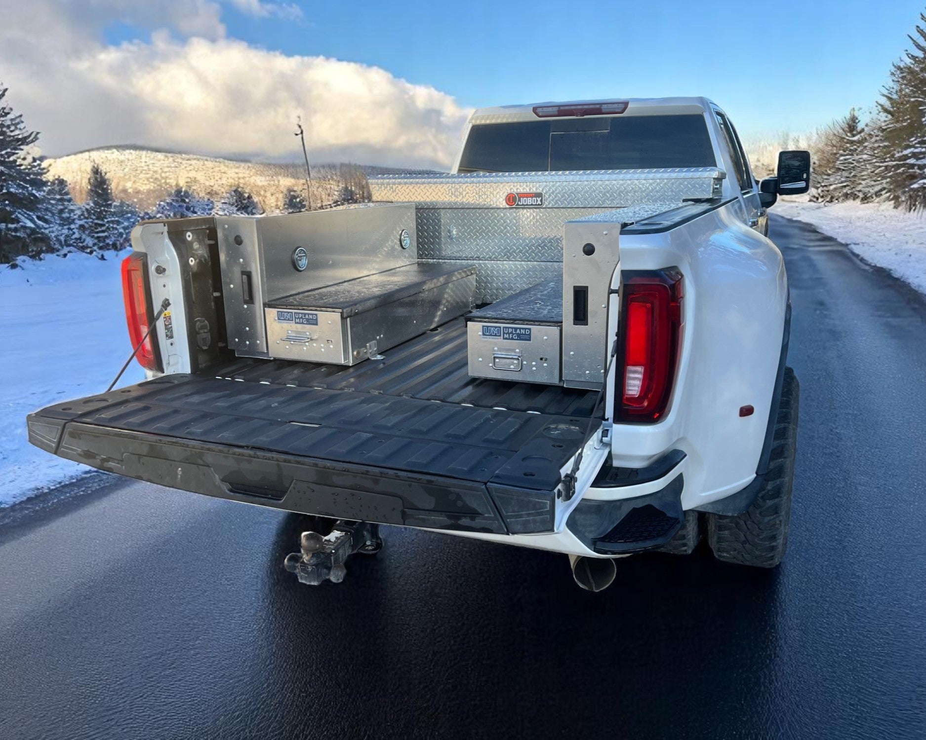 Complete Truck Bed Toolbox